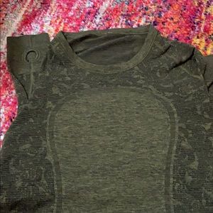 lululemon athletica Tops - lululemon long sleeve lululemon athletica Tops - lululemon long sleeve
